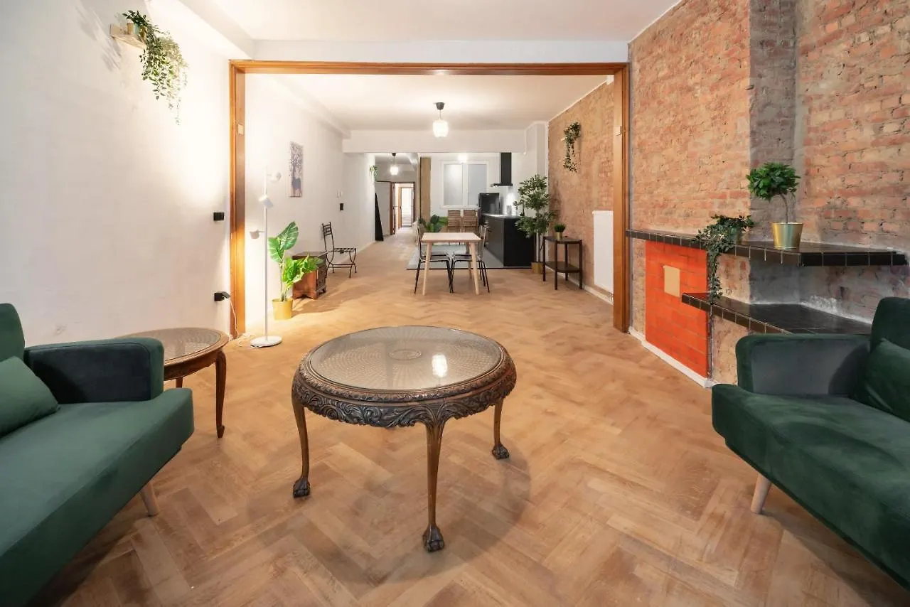 Charming And Spacious Antwerp City Center Apartments Belçika