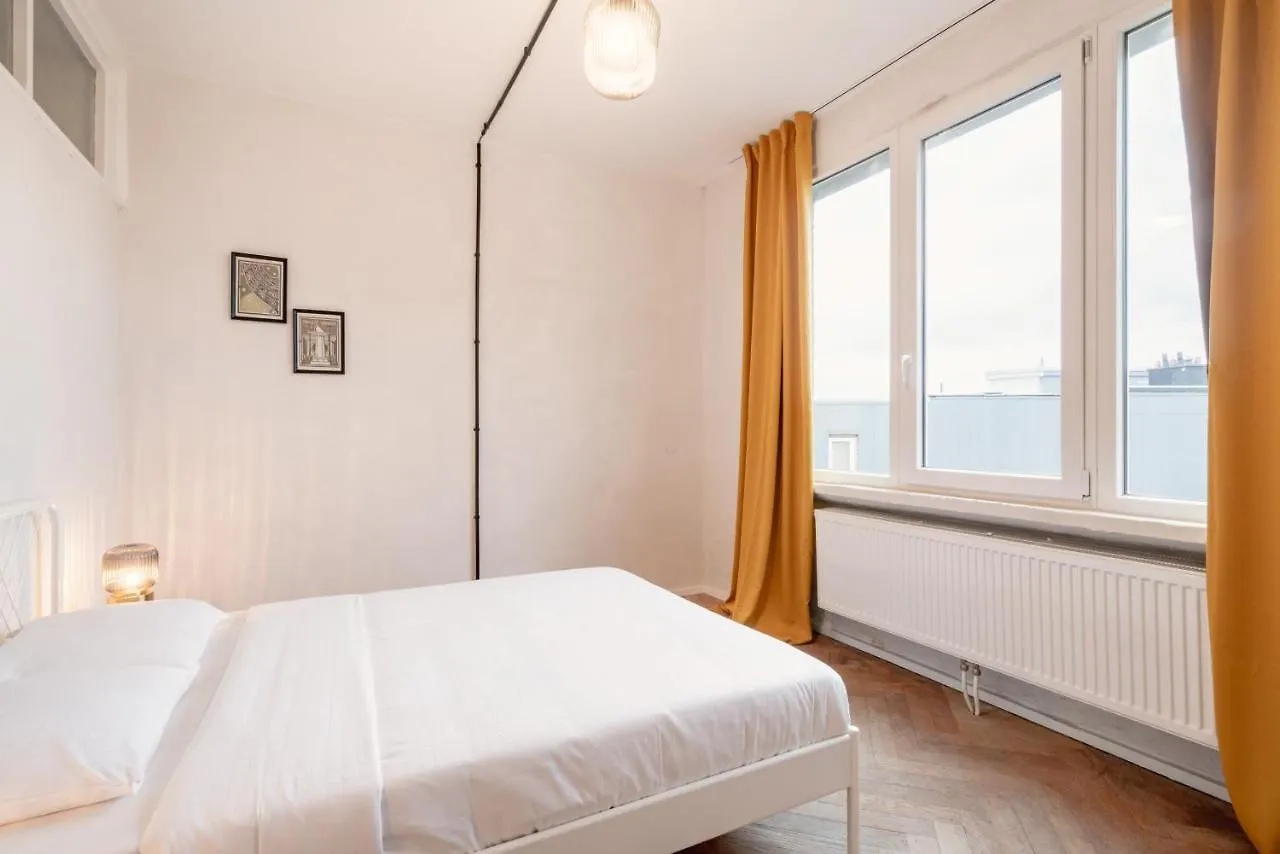 Charming And Spacious Antwerp City Center Apartments Belçika