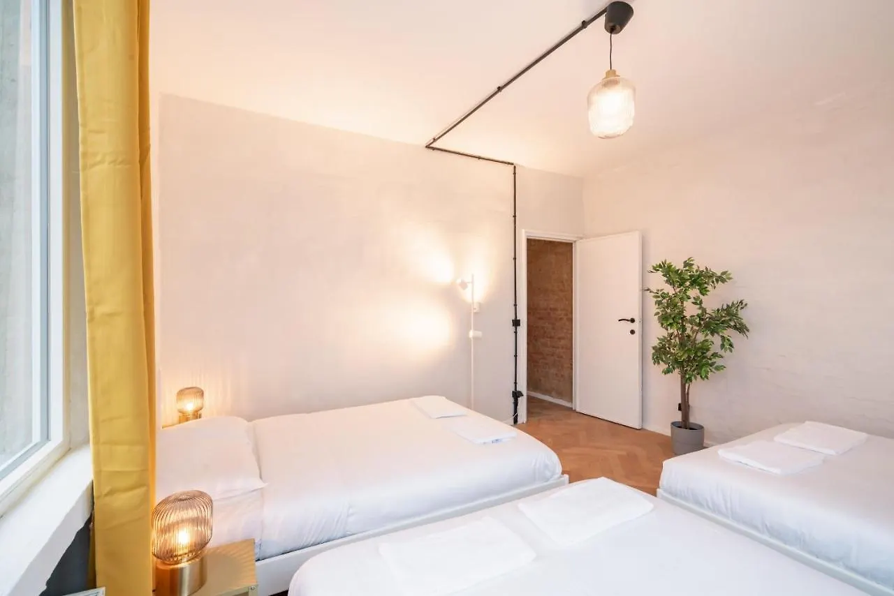 Charming And Spacious Antwerp City Center Apartments Belçika